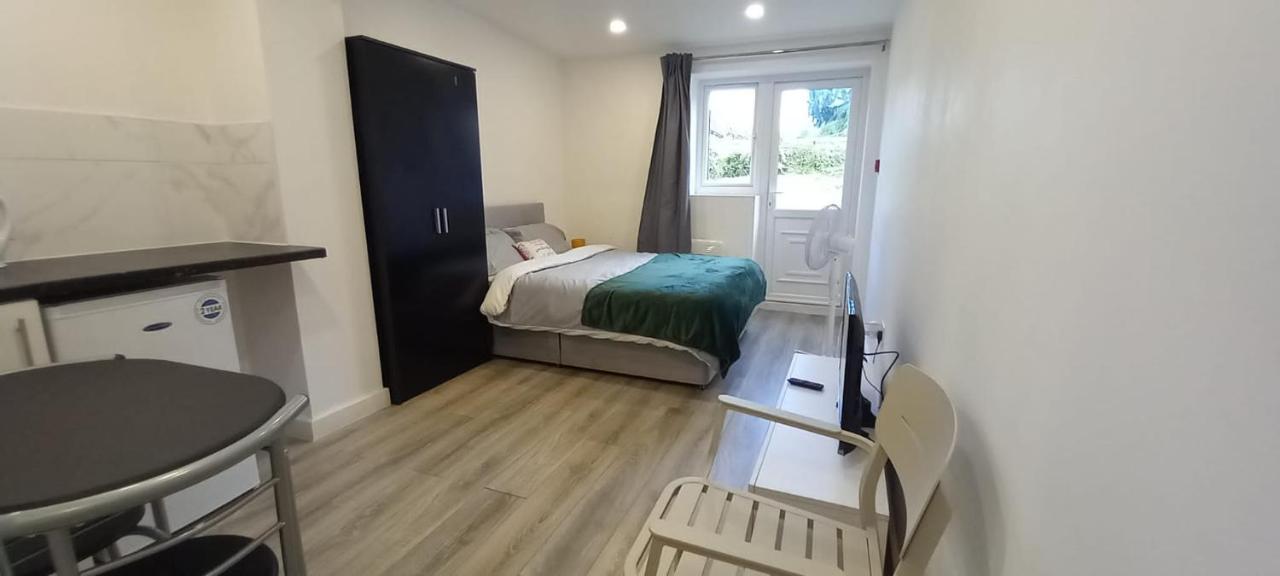Stylish Home From Home Orpington Eksteriør bilde